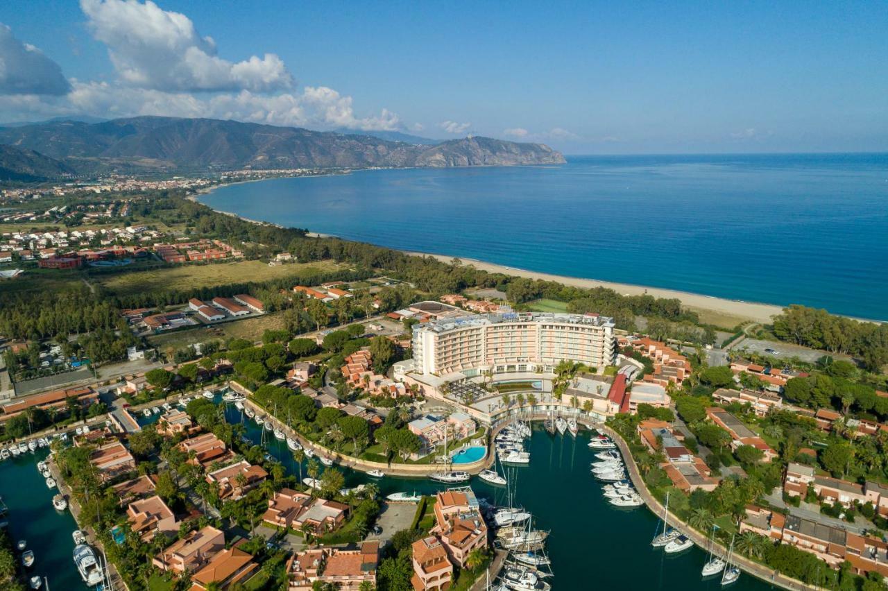 Residence Delfino, Portorosa Furnari Kültér fotó