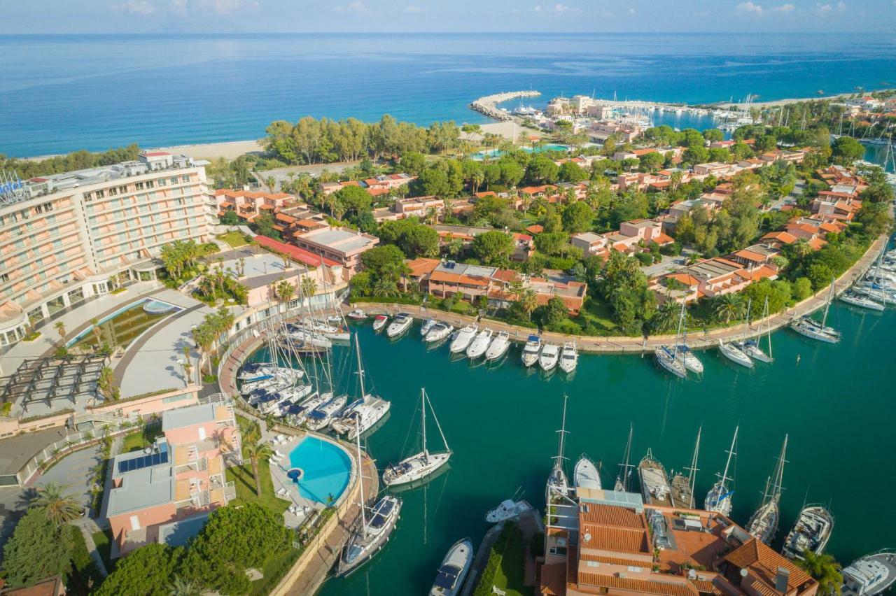 Residence Delfino, Portorosa Furnari Kültér fotó