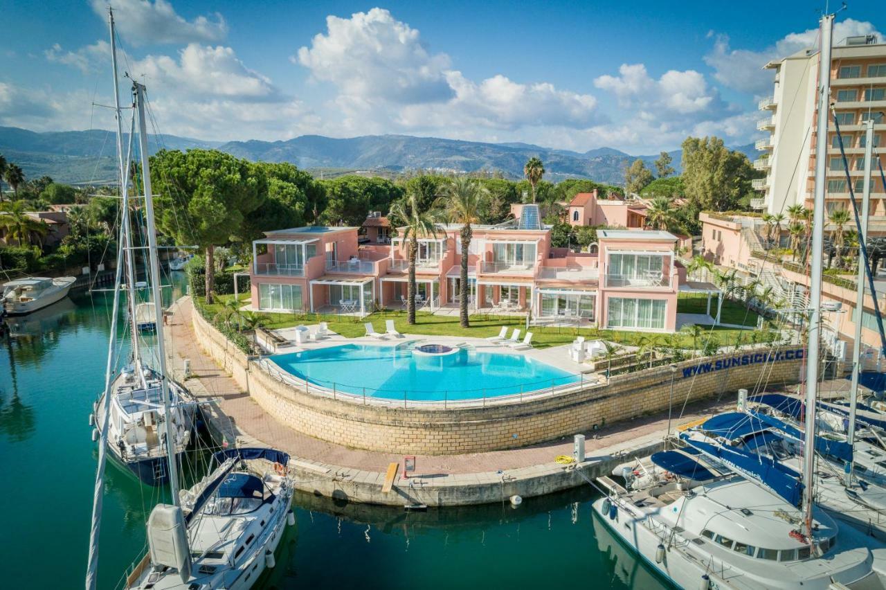 Residence Delfino, Portorosa Furnari Kültér fotó