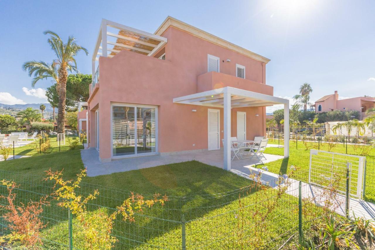 Residence Delfino, Portorosa Furnari Kültér fotó